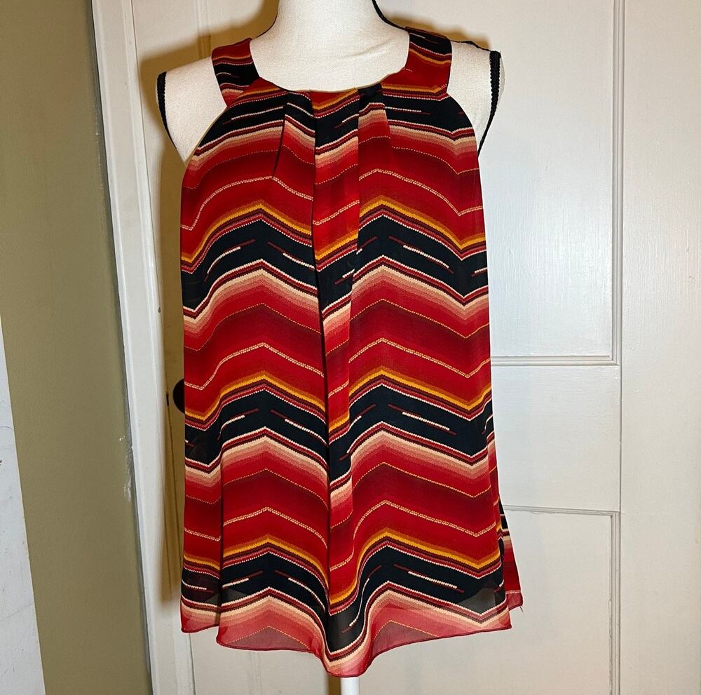 3/$30 By and By Red And Black Business Casual Keyhole Tank Top Size Medium